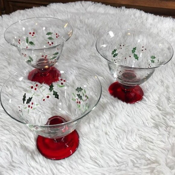 Pfaltzgraff Set of 3 Winterberry Glass Pedestal Dessert Bowls - Picture 7 of 13